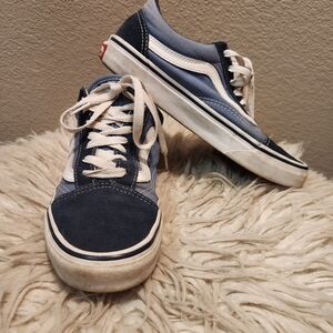 VANS Sneakers Men's  size 5.5 Blue and White off the wall low Top